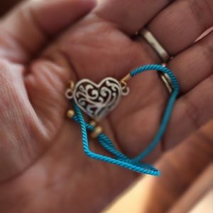 $8 jewelry!!! Earrings bracelets ✨️ ☺️